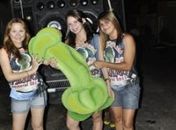 Maracujá que cresce em formato fálico vira bloco de carnaval