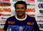 Em desespero CSA tira lateral e atacante da aposentadoria