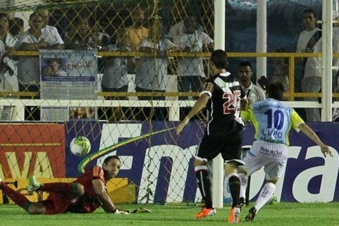 Vasco retoma a crise e perde para o Macaé na estreia da Taça Rio: 3 a 1