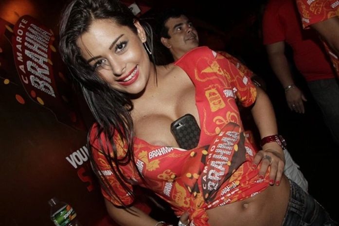 Larissa Riquelme será 'ring girl' em torneio em Manaus
