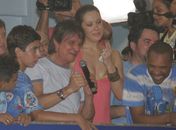 De 'Rei' a 'pinto no lixo' - Roberto Carlos faz a festa na quadra da Beija-Flor