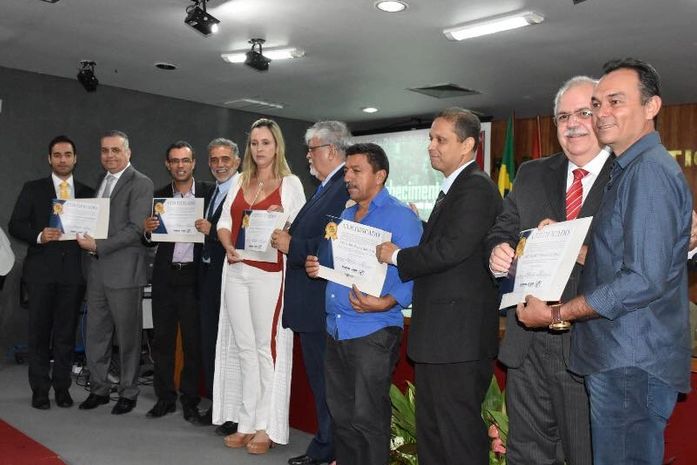 Prefeito Celino Rocha participa de solenidade de reconhecimento por encerramento do lixão a céu aberto de Anadia