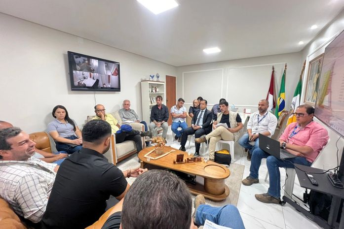 Prefeitura e Conasa ajustam cronograma para recomposição de vias em Palmeira dos Índios