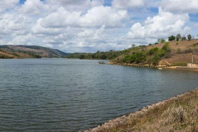 Barragem de caçamba em Quebrangulo