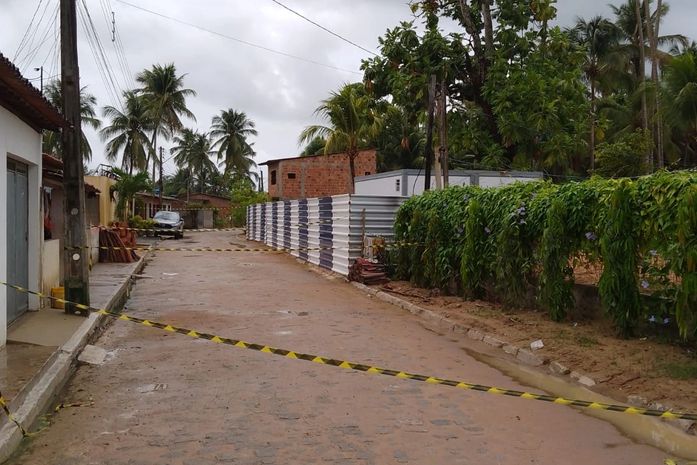 Curto-circuito em poste provoca princípio de incêndio, no litoral Norte