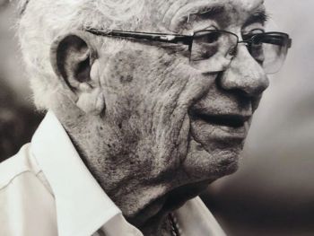 Rs=w:350,h:263,i:true,cg:true,ft:cover?cache=true