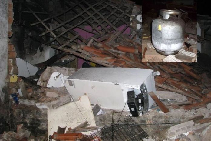 Explosão destroi residência e deixa duas pessoas gravemente feridas
