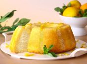 Prepare bolo de laranja recheado com sorvete para o lanche