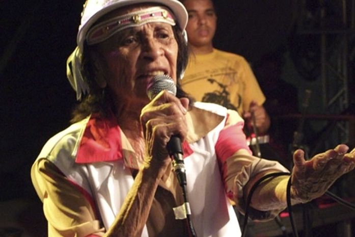 Chiquinha Gonzaga durante show realizado no Recife, em junho de 2009 