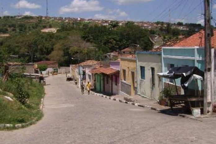 ‘Neguinho’ é executado a tiros na ‘Rua do Cabaré’ em São Miguel dos Campos