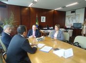 Ministro da Agricultura recebe Teotônio Vilela e Deputada Célia Rocha