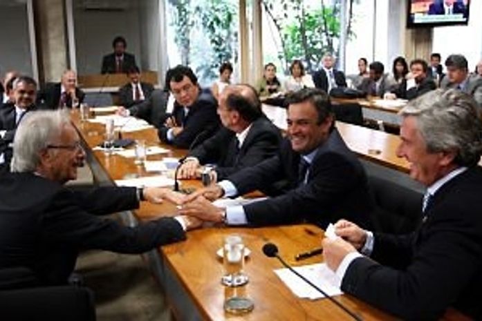 Comissão de Reforma Política do Senado aprova fim da reeleição