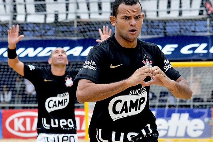 Alagoano dá vitória ao Corinthians no Mundialito de Beach Soccer