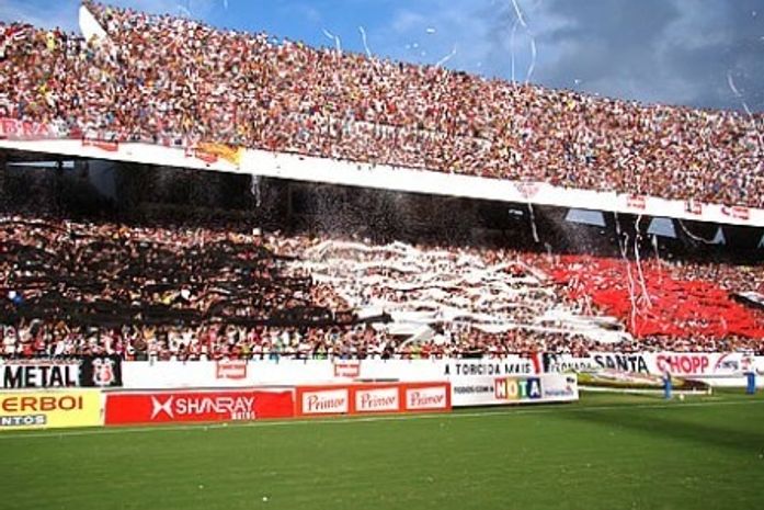 Torcedor morre ao comemorar gol do Náutico no Arruda