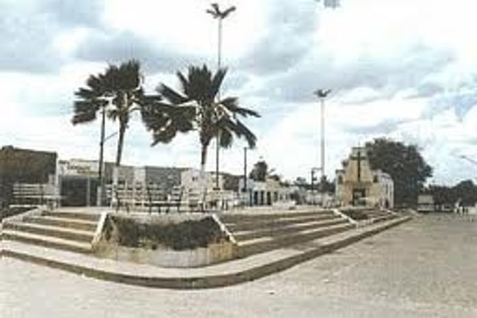Bandidos assaltam agência do Correios de Campo Grande e usam gerente como refém