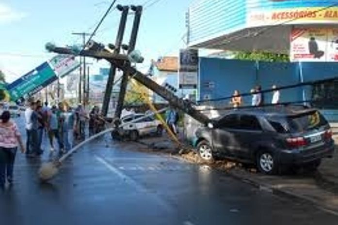 A embriaguez e a paixão "desenfreada" por um poste