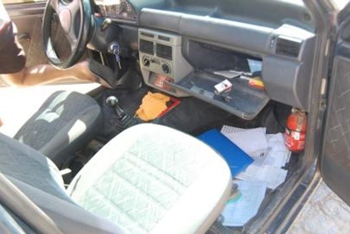 Homem e mulher assaltam taxista e depois se escondem em motel