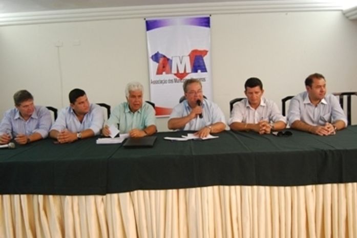 Desfinanciamento do PSF pode levar prefeitos a entregar programa