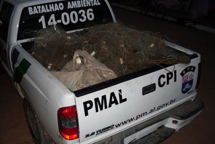 BPA apreende redes de pesca predatória em Jequiá da Praia