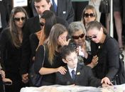 Populares sobem rampa do Planalto para homenagear Alencar