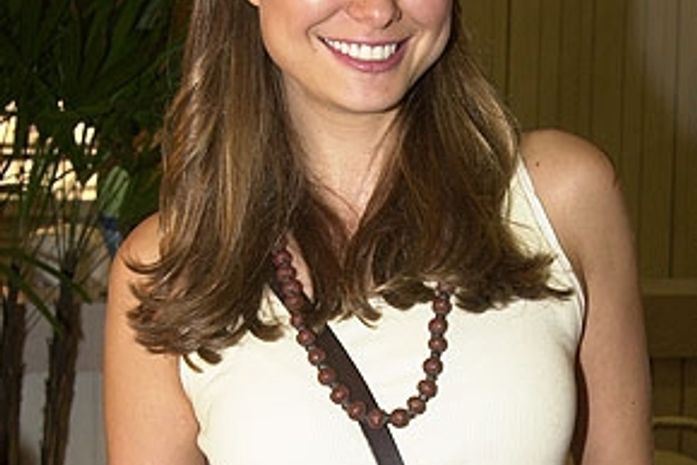 Personagem de Lavínia faz sucesso e atriz pode voltar a novela