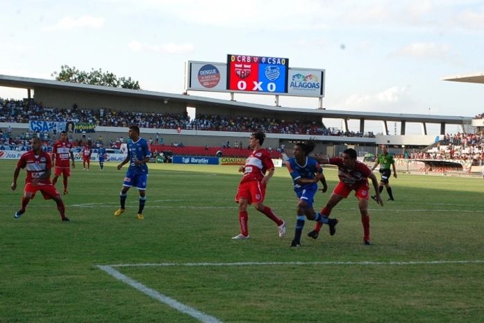 Em jogo emocionante e histórico, CSA vence CRB e escapa do rebaixamento