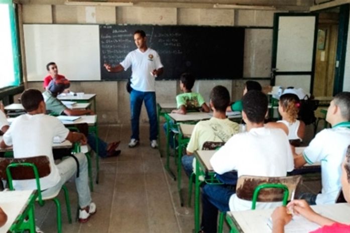 PC realiza palestras em escolas da rede pública de ensino em Penedo