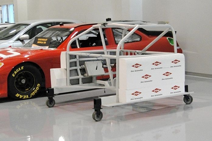 Após acidentes, Nascar se torna referência na segurança dos carros