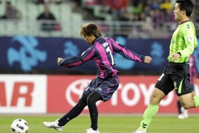 Após terremotos, jogos voltam no Japão e Cerezo Osaka vence time de Eninho