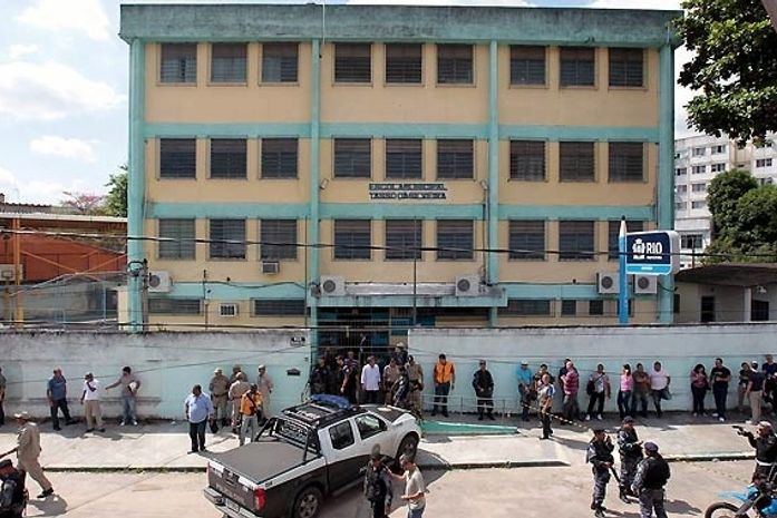 Vídeo mostra momentos de terror em escola no Rio de Janeiro