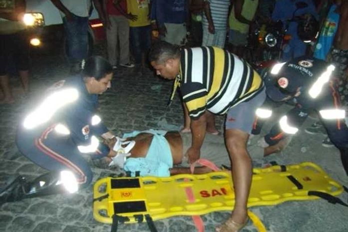 Colisão entre ciclista e motoqueiro deixar duas pessoas feridas em São Miguel dos Campos