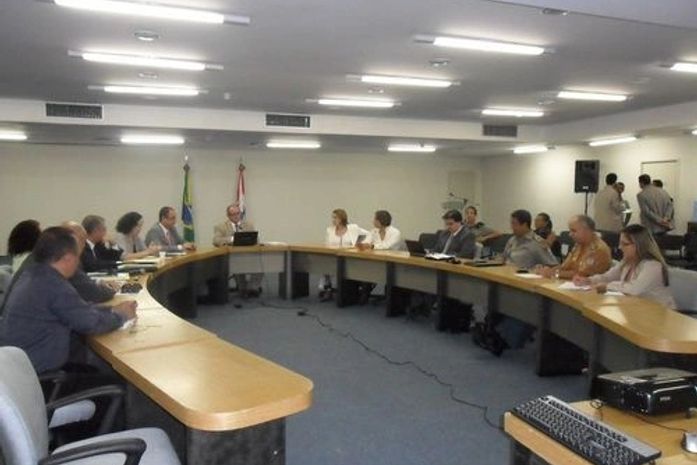 Deputado pede que governador acabe com o Conselho de Segurança
