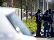 Homem abre fogo em shopping, mata 5 e depois se mata