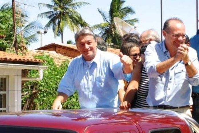 Téo e Renan juntos durante campanha em 2006
