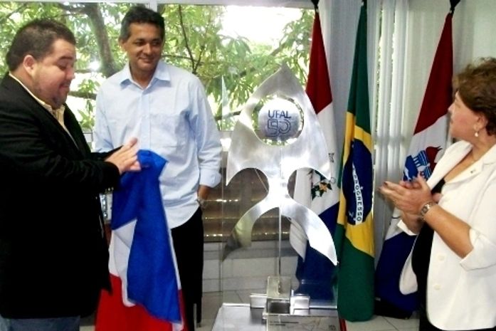 FAF e UFAL apresentam “Troféu UFAL 50 Anos”