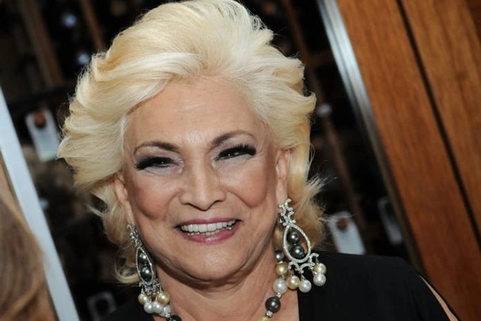 Hebe Camargo sobre Roberto Carlos: “Ele é uma paixão”