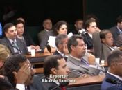 Direto de Brasília com cobranças no Bolsa Família, Romário e atrasos na Copa