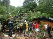 Casas desabam e chega a seis o número de mortos por chuva no RS