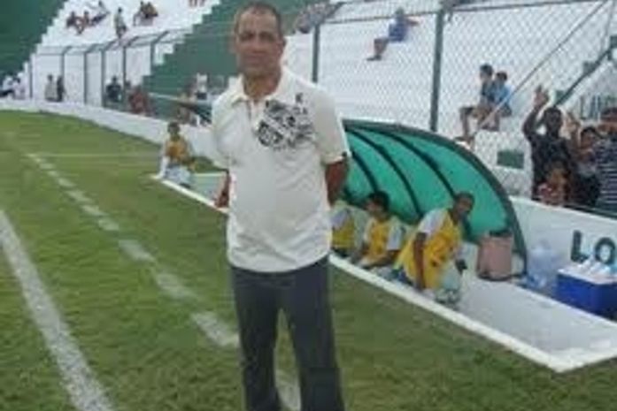 Após o título, técnico Celso Teixeira desabafa sobre críticos