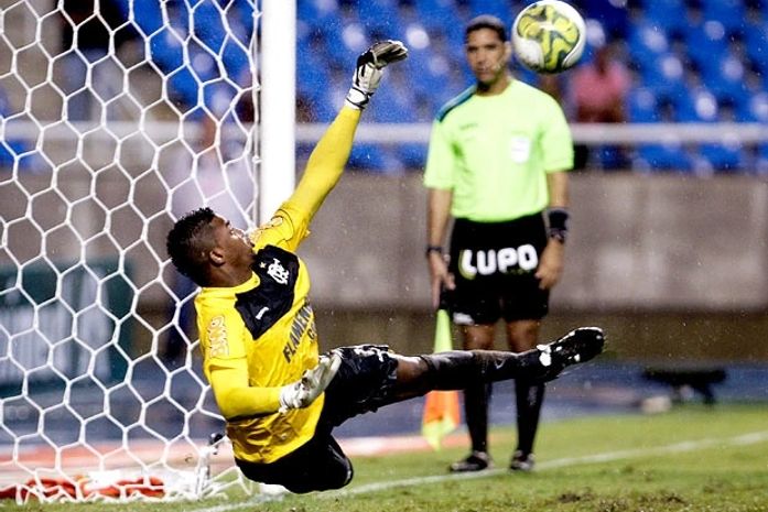 Fla vence o Flu nos pênaltis e está na final da Taça Rio