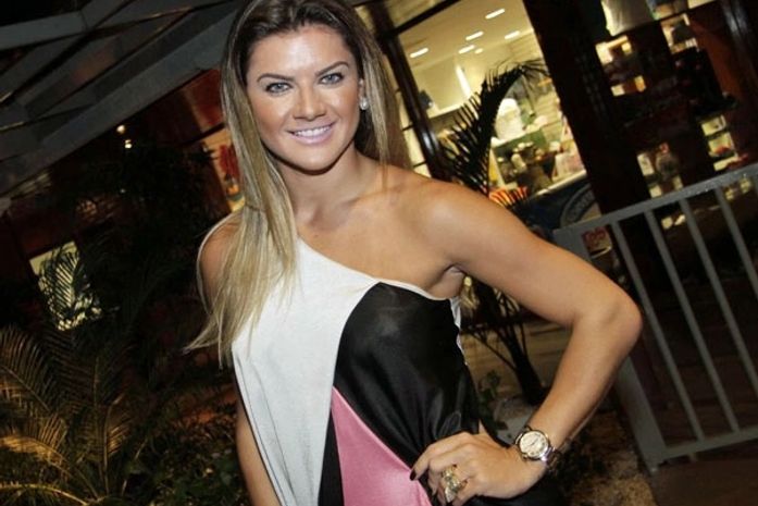 Mirella só vai mudar de apartamento daqui a três meses