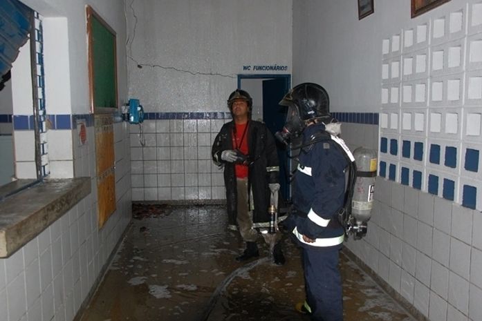 Incêndio em escola de Marechal Deodoro pode ter sido provocado por alunos