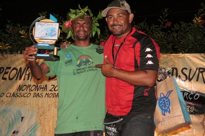 Alagoano conquista prêmio no Nacional de Hand Surf em Fernando de Noronha