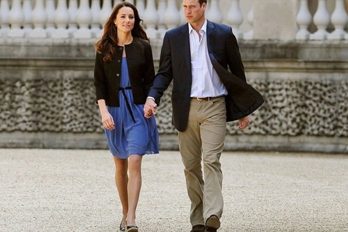 Príncipe William e Kate Middleton já deixaram palácio rumo à lua de mel