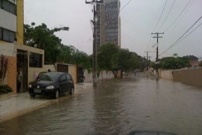 No farol por trás do tribunal de contas.