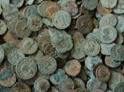 Museu inglês receberá tesouro de 160 kg de moedas romanas