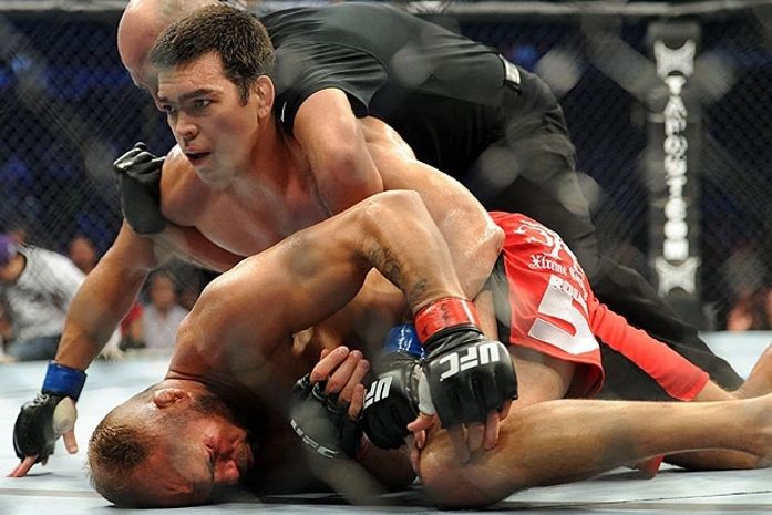 Lyoto Machida nocauteou Randy Couture.