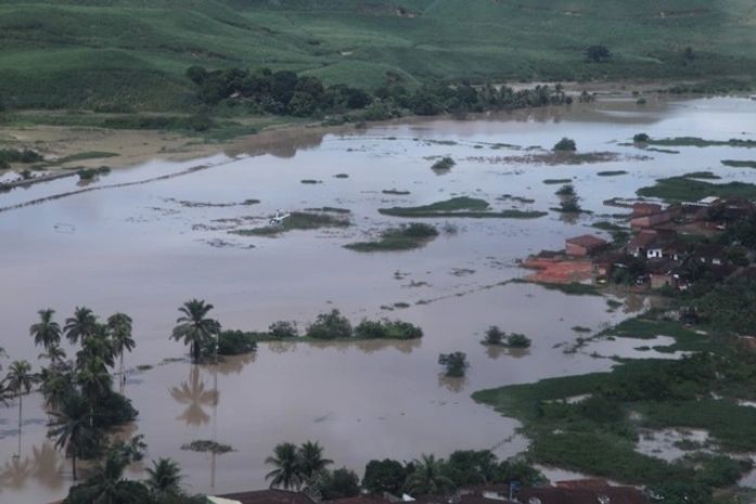 "Barragens de Pernambuco não se romperam"