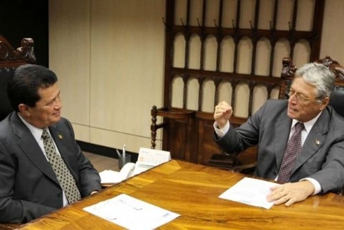 Ministro dos Transportes e o governador Teotonio