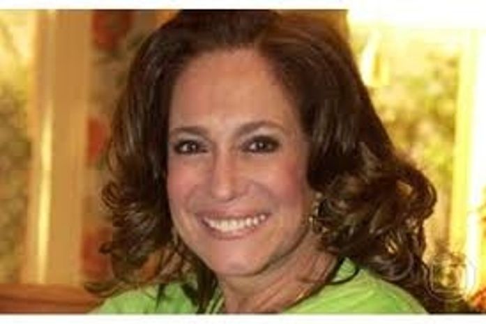 Namorado de Susana Vieira detesta beijá-la em público